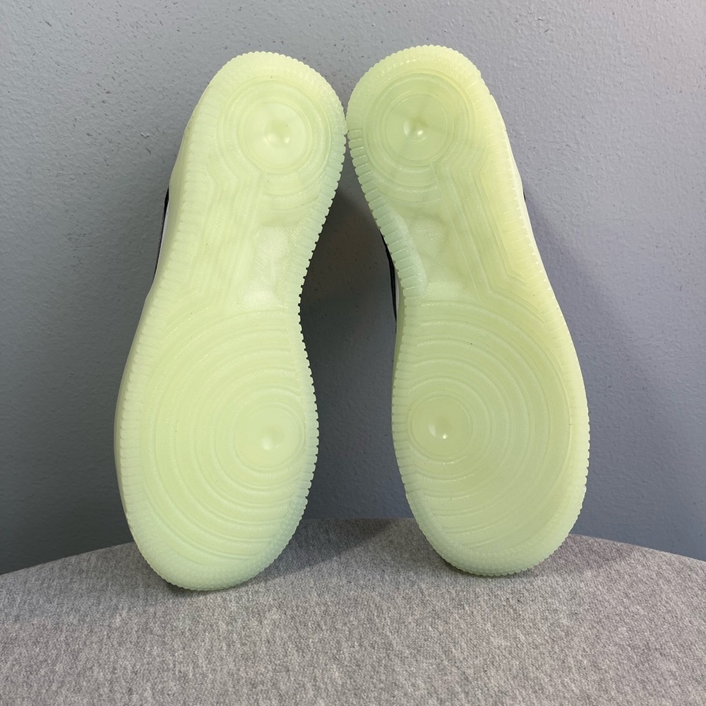 Nike Boys Air Force 1 LV8 (GS) Year Of The Dragon Size 5.5/Women 7 FZ5529-103 - Picture 6 of 10